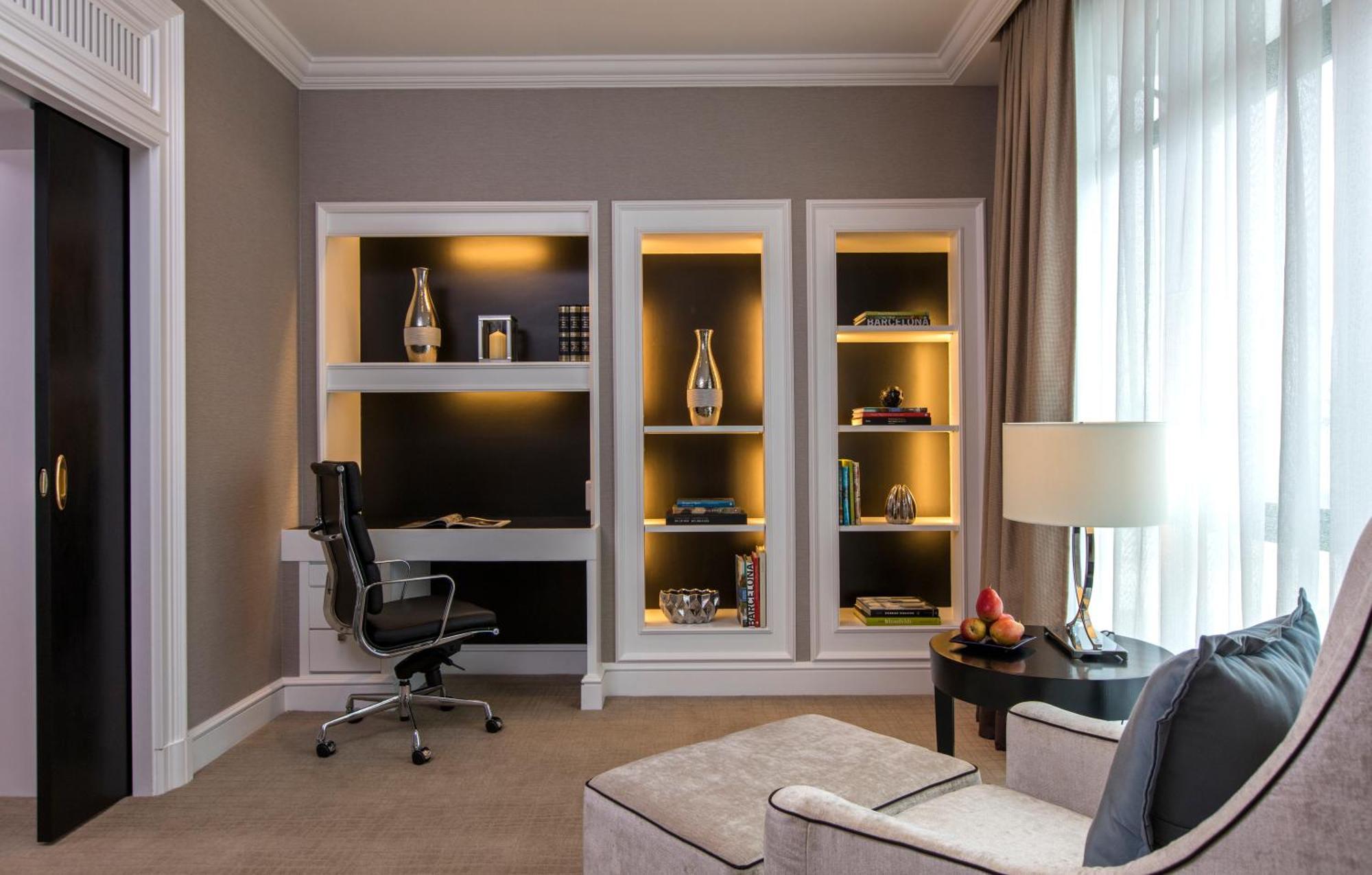 מלון The Ritz-Carlton, קואלה לומפור מראה חיצוני תמונה A room at the hotel