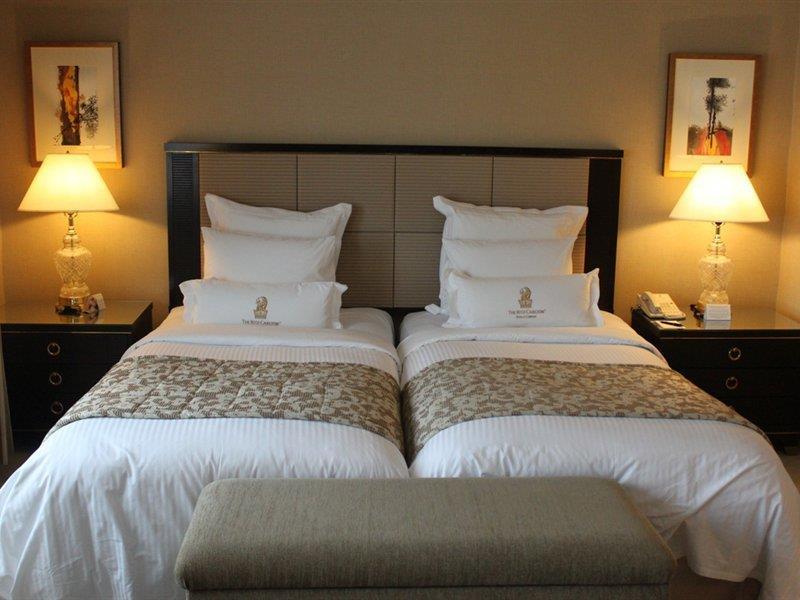 מלון The Ritz-Carlton, קואלה לומפור מראה חיצוני תמונה A bedroom at the hotel